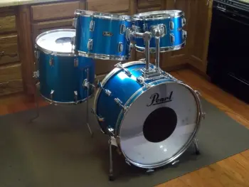 Pearl Wood/fibreglass Drum set information needed