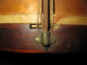 Help with 1920s Ludwig badges and lugs