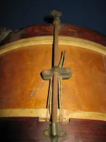 Help with 1920s Ludwig badges and lugs
