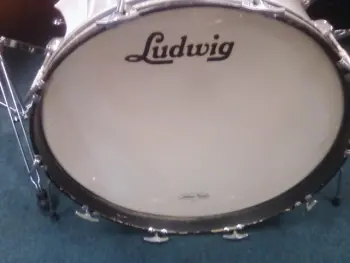 Ludwig Silver Sparkle Kick Drum