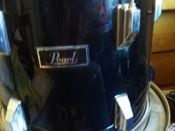 Anyone here good with pearl drums?