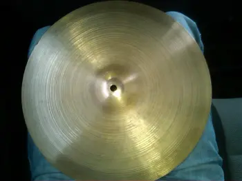 What's the difference between these 2 New Beat Hi-Hat Bottoms?