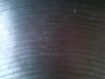 What's the difference between these 2 New Beat Hi-Hat Bottoms?