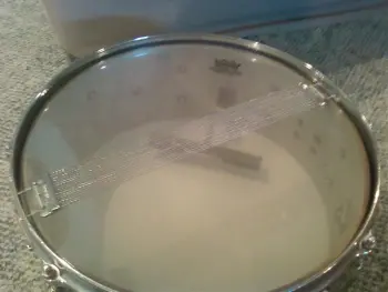 TRADE-GRETCH 1960's ROUND BADGE SNARE