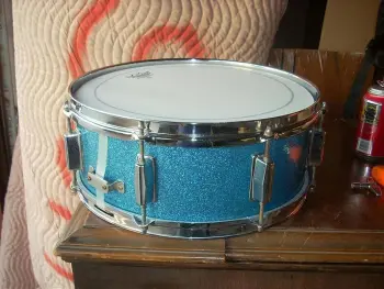 Snare Drum Info- 60s metal flake