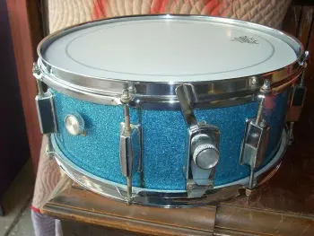 Snare Drum Info- 60s metal flake