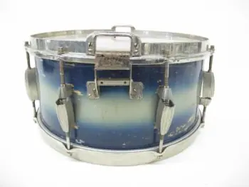 SlingerLand 1940's Radio King snare on....