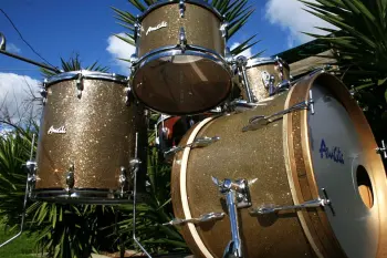 Australia ... so far way for Chech drums...
