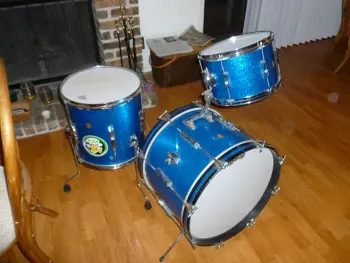 Ludwig Blue Sparkle Club Date