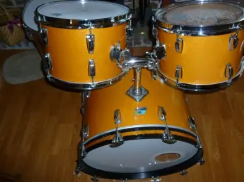 Ludwig Gold Sparkle Drums