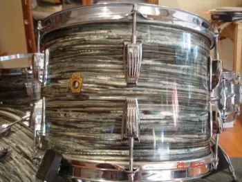Blue Oyster Pearl Ludwigs cleaned up.