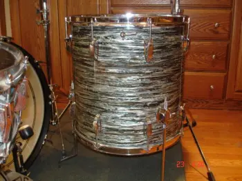 Blue Oyster Pearl Ludwigs cleaned up.