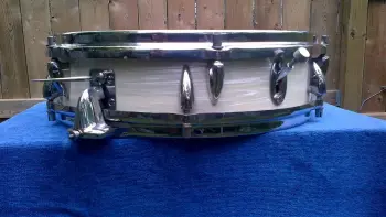 Mint condition late 50's Trowa piccolo snare drum