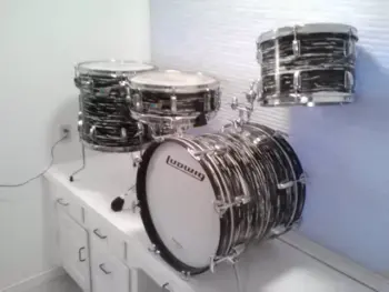 ~1970's Ludwig Black Oyster Pearl Jazzette~