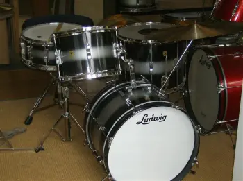~1970's Ludwig Black Oyster Pearl Jazzette~