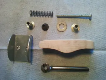Anatomy of a Clamshell &quot;super&quot; strainer........