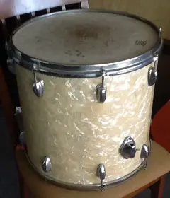 Ludwig/WFL Bass drum? Or in fact anything to start my vintage collection :)
