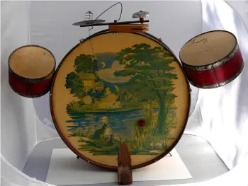 Very Old Childs Tin Set w/ cool art....YOU NEED THIS FOR CHRISTMAS?