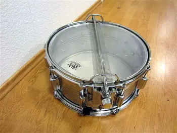 Unknown parallel action snare