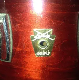 need help identifying ludwig drums