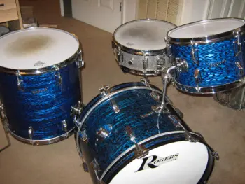 It's the &quot;show off your Rogers drums&quot; thread!