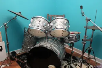 1969 Ludwig set-Trouble Pricing it.