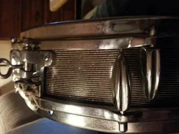 Identification OLD snare drum - Help!