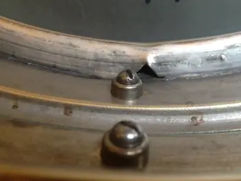 1920'S Ludwig snare experts wanted.