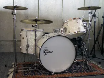 "Modern" Vintage Hardware