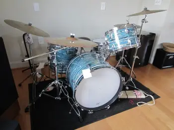 It's the show off your Ludwigs thread...post them if you've got them!