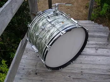 Bass drum hoop finishing/painting