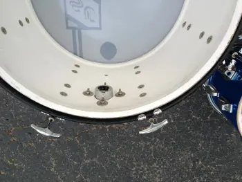 1973 Ludwig jazz / bop kit 12/14/18, blue sparkle, with anvil cases, incredibly clean