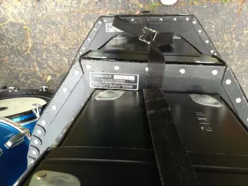 1973 Ludwig jazz / bop kit 12/14/18, blue sparkle, with anvil cases, incredibly clean