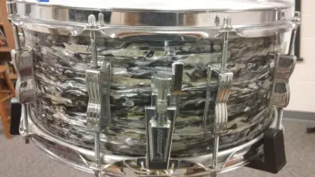 Would love some help identifying &quot;ludwig&quot; snare