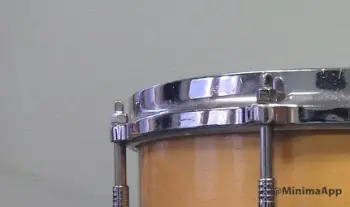 I found a Gretsch Gladstone snare w some issues.
