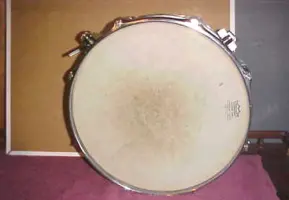 I can't identify a snare drum :: slingerland Japan copy?