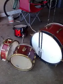 What do i have on my hands?? vintage Ludwig?