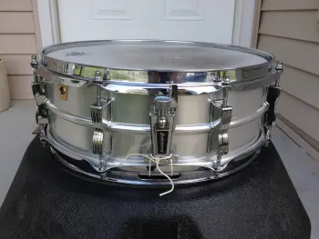 1969 Ludwig Acrolite (near mint w/extras)