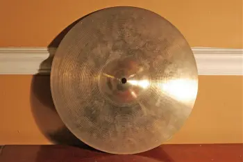 Can anyone help age my Zildjian HiHat Cymbal?