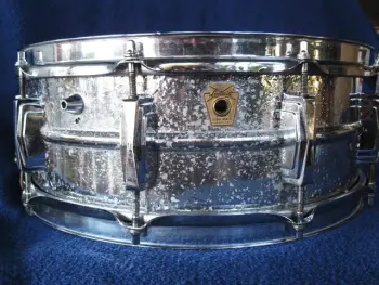 1965 Ludwig Supraphonic with wood veneer