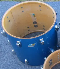 Ludwig..Clear Interior,3 ply.......1979???????