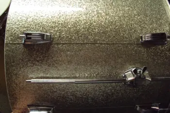 Need help with vintage Ludwig kit