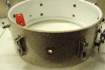 Need help with vintage Ludwig kit