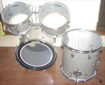 Selling all my drum sets. First up 1962 Rogers Cleaveland Londoner