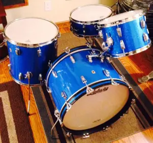 FOR SALE: Vintage Late 1960s Ludwig Classic in Blue Sparkle Set