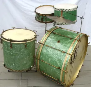 Yet another Sea Green Pearl drum!