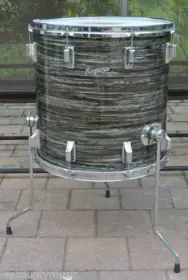 Rogers black strata pearl v.s. Ludwig's oyster black pearl