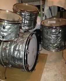 60's Ludwig ID Help