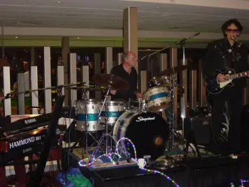 My &quot;77 Slingo's back on stage.