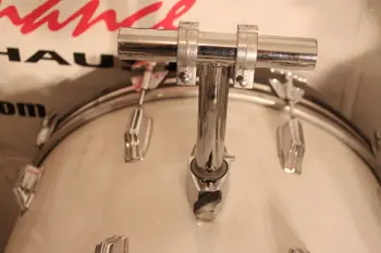 Strange 70's Rogers tom arm post Help please